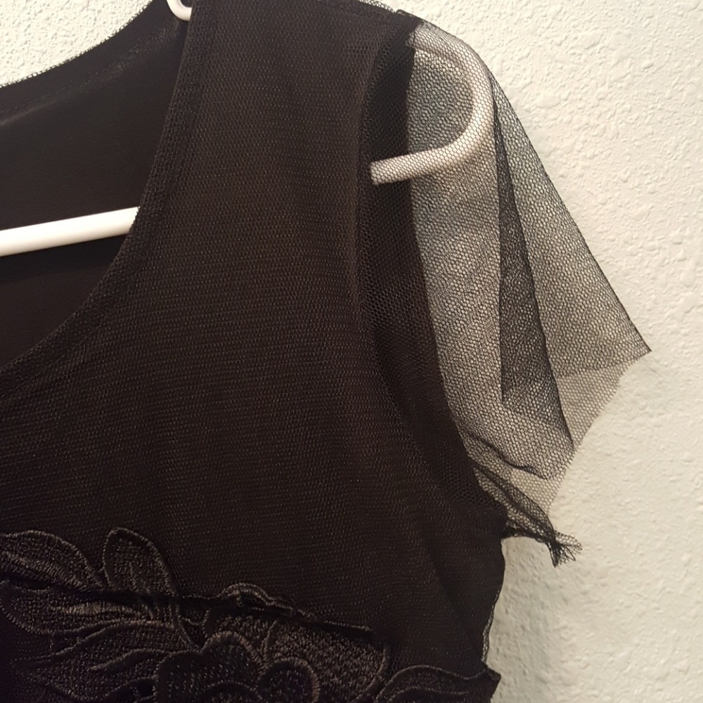 Embroided Black Rose Mesh Top - Picture 4 of 5